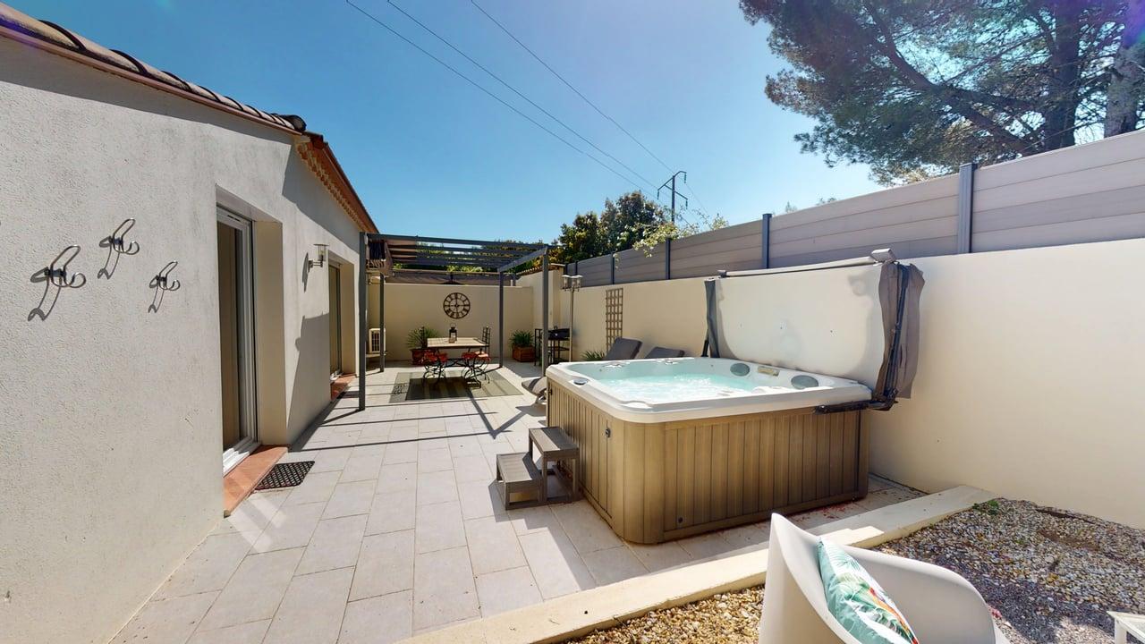 Villa RIVIERA intérieur terrasse jardin spa privatif Casa Dina